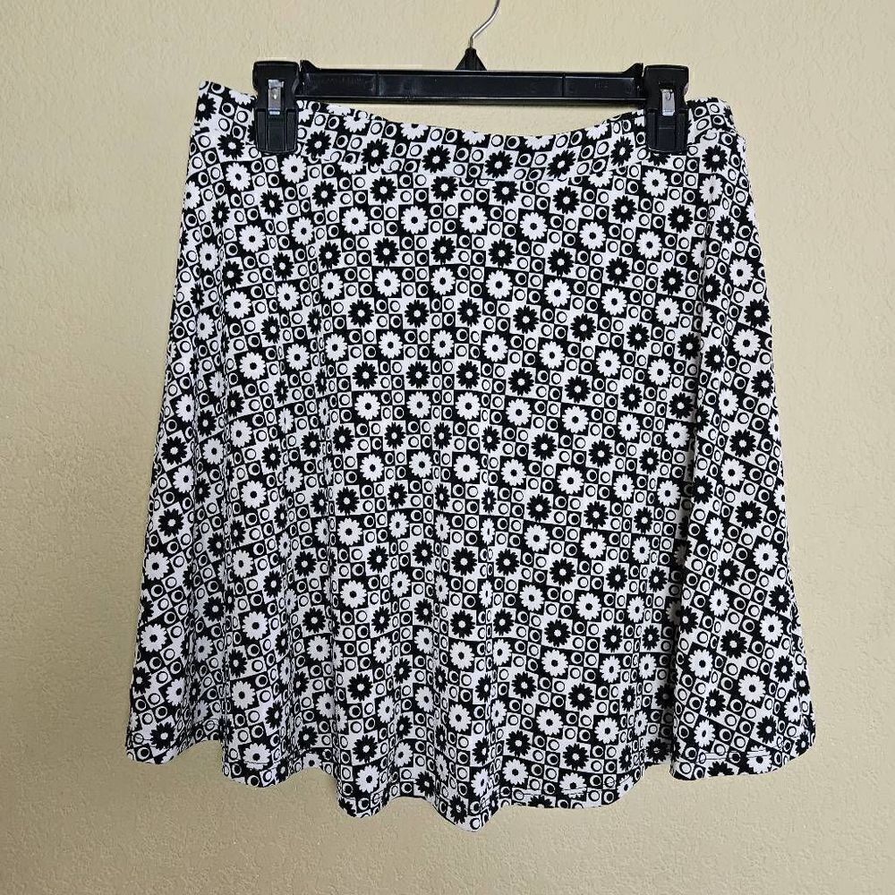 NWT Gilli Geometric Skirt